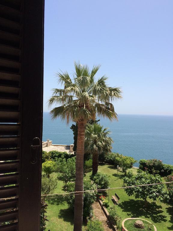 Guarinelli 88 Bed & Breakfast Gaeta Bilik gambar